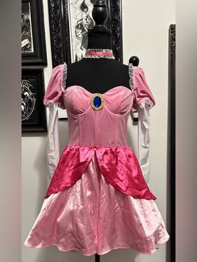 NWT Dolls Kill / Trickz N’ Treatz Princess Peach Costume